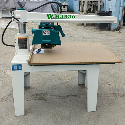 2860 R/min Spindellgeschwindigkeit 355mm Radialkreissäge für die vielseitige Holzbearbeitung