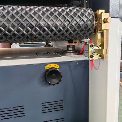 11kw-Motor Dritte Einheit B-R-RP1000 Anpassung Breitgürtel Trommelplaner Sander mit Schrank