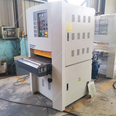 R-RP630 vollautomatische Schleifmaschine für Massivholzplatten in der Holzindustrie