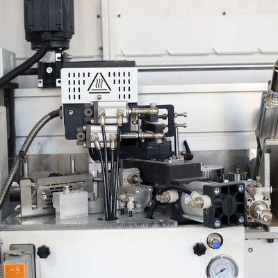 Customized End Soft Forming Edge Bander Versiegelung Rand Banding Maschine mit 380V Spannung
