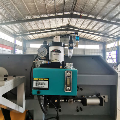 11KW-22KW Hauptmotorleistung MJ400 Holzschneidemaschine mit Rädern
