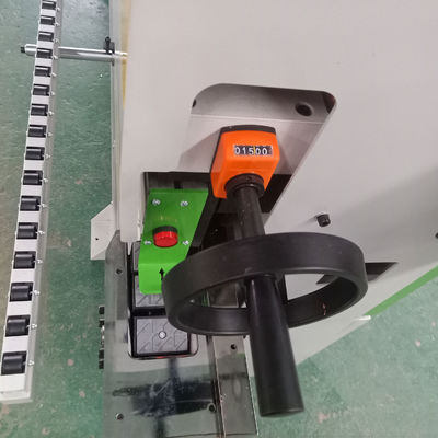Baumaterialgeschäfte Holzbearbeitung Kompaktes Randband mit 5 Funktionen in 5,92 kW Leistung