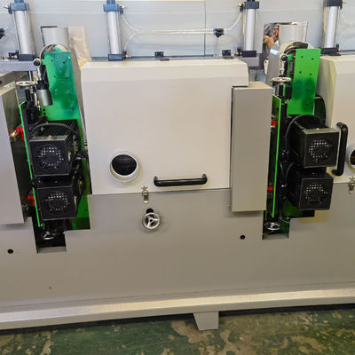 380V Holzbearbeitung Fräsmaschine Vierseitige Schleifmaschine zur Entfernung von Holzplatten