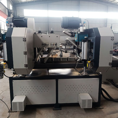 Horizontale Doppelkopfbandsäge-Holzschneidemaschine mit max. Arbeitsbreite mm 400 mm