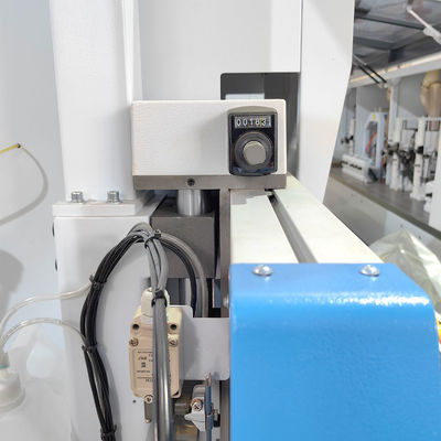 Min.80mm Panellbreite Holzbearbeitung Automatische Randbandmaschine mit Vorfräsen PM50F