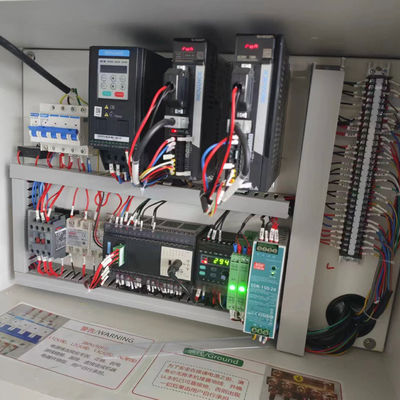 Eckschneidungsfunktion KN-700-3 vollautomatisch durch die Vortriebskante Bandmaschine