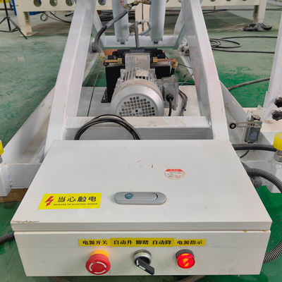 Tatsächliche Last 1500kg PDL01 3kw 380v/50hz Hydraulisch-elektrische Hebetisch mit Walzenvorrichtung