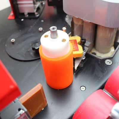 Drehzahlverstellbare Druckmaschine für Randbinder von Holzplatten
