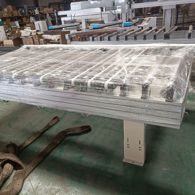 1500 Watt Motor Power Panel Möbelförderlinie 3000 mm Länge Automatischer Rolltisch