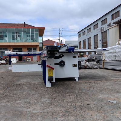 CNC-Schneidmaschine für Holz-Plywood/3200mm-Schiebetischmaschine für Holzbearbeitung