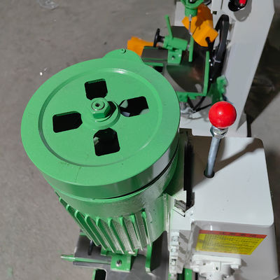 Höchstgröße der Schleuderei 110 mm vertikales Loch Holz Quadratbohrmaschine für Möbel