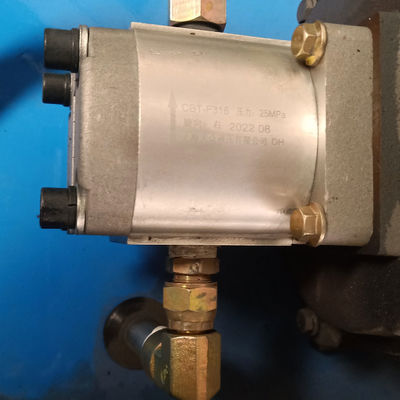 2950X1250X2250mm MJ50A Hydraulische Sperrholzplatte Laminat Möbel Holztüren Fußboden Holzbearbeitung Kaltpresse