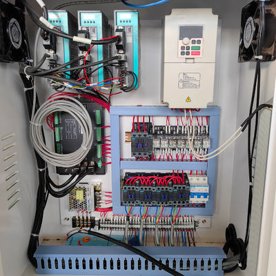 750w 750w 400w Antriebsbetriebsmotor Vollautomatik CNC Schließlochmaschine für Holztüren