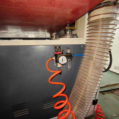 27.87kw R-R1000 Breitgürtel-Sandbank für die Sandung von Holzdicke und Staubentnahme