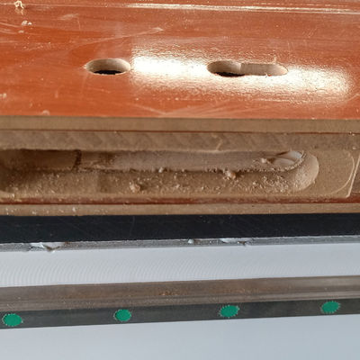0.6Mpa Luftdruck Servomotor Doppelkopf CNC Holzbearbeitung Schließlochöffnungsmaschine