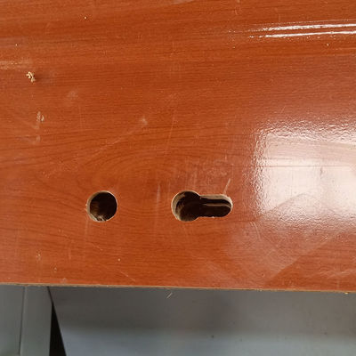 0.6Mpa Luftdruck Servomotor Doppelkopf CNC Holzbearbeitung Schließlochöffnungsmaschine
