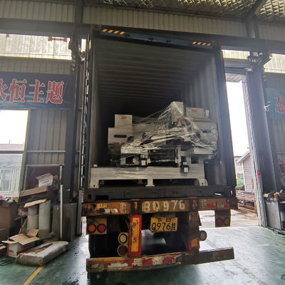 0.6Mpa Luftdruck Servomotor Doppelkopf CNC Holzbearbeitung Schließlochöffnungsmaschine