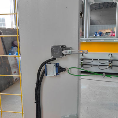 2-Schicht 120 Tonnen Holzbearbeitung Hydraulische Heißpresse mit elektrischer Heizung und thermischem Öl