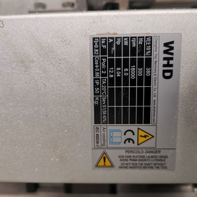 Hochleistungs-CNC-Türverschluss- und Scharnierbohrmaschine für die horizontale Türherstellung
