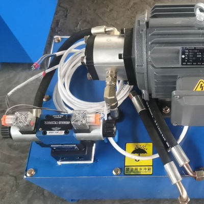 2950X1250X2250mm vollautomatische Sperrholzmaschine für die Produktion mit Kaltdruck