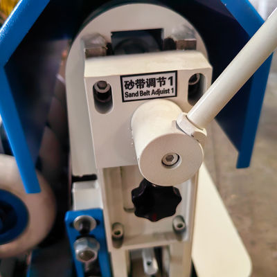 5.5kW Leistung 4 Gürtel Holzbearbeitung Rundholzstangen Sandmaschine Polierer Sandmaschine