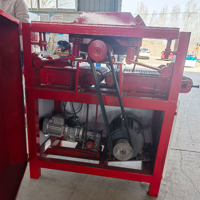 Holzverarbeitung mit PDPJ300 Massivholzplatten-Multi-Blade Saw und 10-Zoll-Saw-Blade