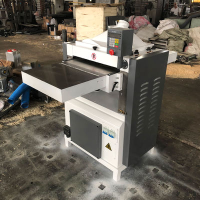 MB206E Holzspirale Schneidkopfmaschine für Planungsbretter Oberflächenautomatischer Flächenplaner