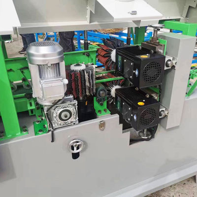 Holzmöbel Holzbearbeitung Vierseitige Schleifmaschine mit automatischem Grad