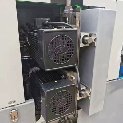 Schleifmaschine für Massivholzmöbel in der Fotorahmenproduktion PS10130