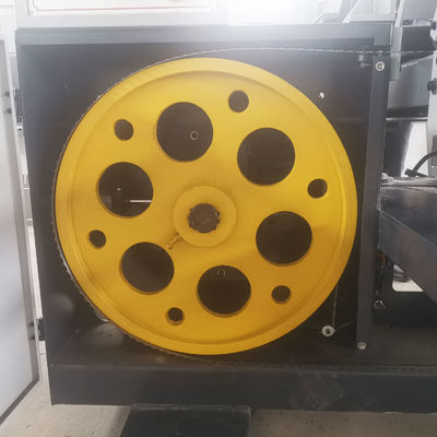 Leistungsstarke 21,12kw Horizontales Stil Industrielle 650mm Holz Schneidband schnell sahen Maschine