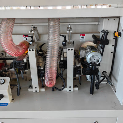 6 Funktionen PVC Sperrholz Melamine Edge Bander mit 7KW Leistung und 0,4-3mm Dicke
