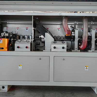 6 Funktionen PVC Sperrholz Melamine Edge Bander mit 7KW Leistung und 0,4-3mm Dicke