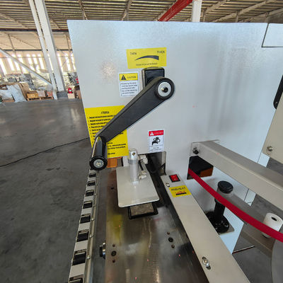 PM50A Vollautomatische Möbelmaschinen zum Verband der Kanten mit Endschneidfunktion