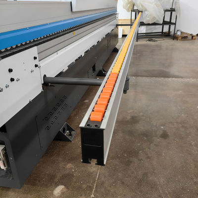 Automatische Randbandmaschine PM50D für Holzbearbeitungsmaschinen und MDF-Platten bei 0,6Mpa