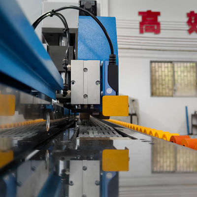 Automatische Randbandmaschine PM50D für Holzbearbeitungsmaschinen und MDF-Platten bei 0,6Mpa