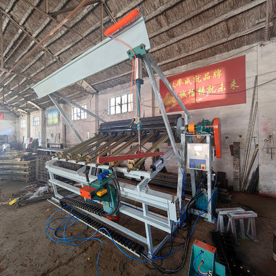 Holzbearbeitung Pneumatische Steuerung Drehholzkomposer MY2500B-10 mit hoher Produktivität