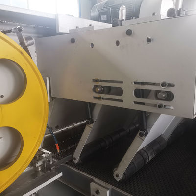 MJ400 Horizontale Holzbearbeitungsmaschine für glatte und präzise Schneidungen