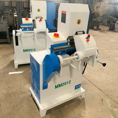 Polerieren der Holzstange mit MM2012 Single Belt Vertical Sander Broom Polishing Machine