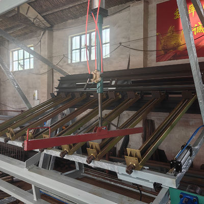 8 Arbeitstisch MY2500B-8 Massivholzklebpresse Rotations-Pneumatik-Klemmträger für die Holzbearbeitung