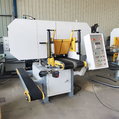 Hochgeschwindigkeits-automatische Tischsäge Holzschneideband Sägemaschine mit 710mm Säge Rad Durchmesser