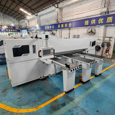 Hochgeschwindigkeitsstrahlsäge CNC-Holzbearbeitungstisch MJ6228B mit 4800 Rpm Hauptsägewellengeschwindigkeit