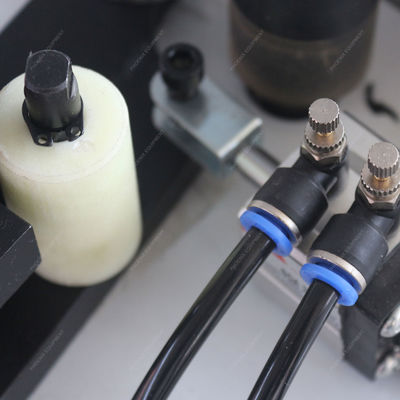 Automatische Klebebandmaschine für geschwungenes Veneer und Massivholzstreifen