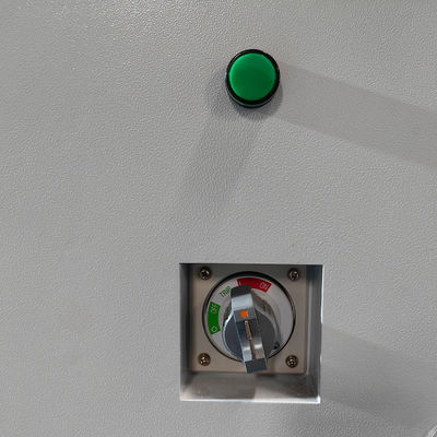 Spezialisierte Spannung Vollautomatische CNC-Computersäge für Schwergeschwindigkeits-Holzschneiden