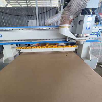 Antriebsloser Betrieb 3-Achsen-CNC-Routermaschine für Holz Höchstarbeitsgeschwindigkeit 20000mm/min