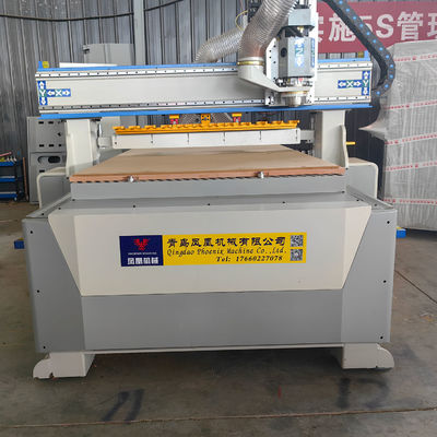 9KW Spindelleistung PK1325 ATC CNC-Router für das Gruben und Schneiden von Holz-Kreuzholzmöbeln