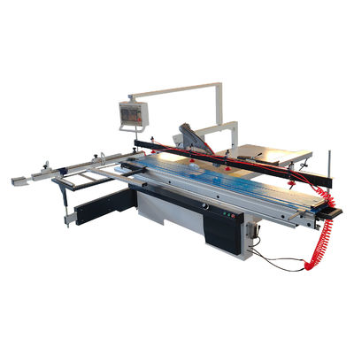 Herstellungsbetrieb Holzschneiden CNC Schiebetäfelsäge CNC-6132 mit horizontaler Anordnung