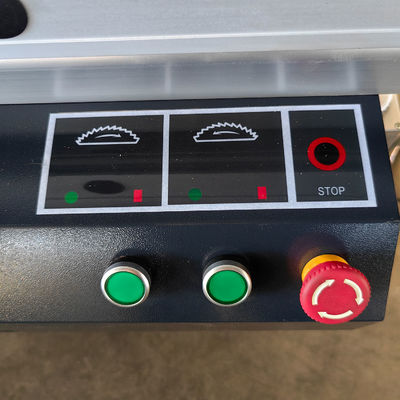 3200*400mm Schiebetisch Größe Holzbearbeitung Präzision CNC-Sägen Panel Sahe CNC-6132