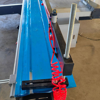 Weiterentwickelte Holzbearbeitungsmaschinen CNC-Panelsäge mit automatischem Zaun und Schiebetisch