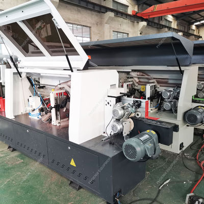 800 kg Gewicht Multifunktionelle CNC-Kantenbandmaschine mit Vorfräsen und Polieren