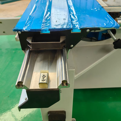 1600*380mm Schiebetisch Größe Holzbearbeitung Automatische Säge mit 30mm Hauptspindeldurchmesser